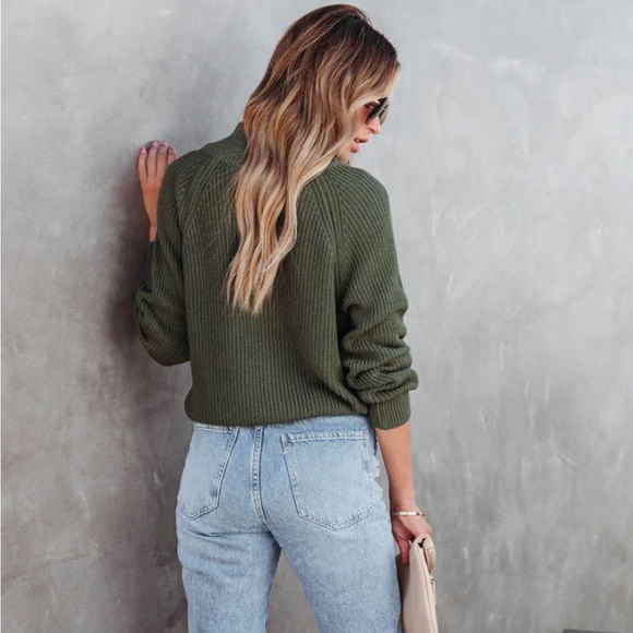 LOOKING LIKE A MILLION KNIT POCKETED SATIN ZIP UP SWEATER - OLIVE - Picture 4 of 5